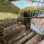 山林小屋 Nana House Ericeira - Yoga & Surf *