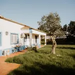 Nana House Ericeira - Yoga & Surf 山林小屋 Santo Isidoro
