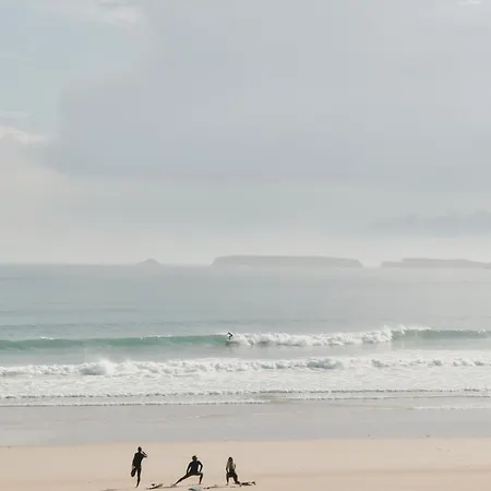 Lodge Nana House Ericeira - Yoga & Surf