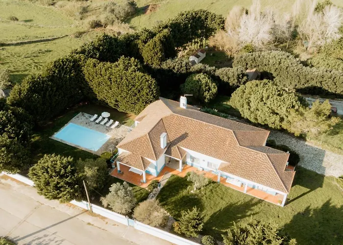 Nana House Ericeira - Yoga & Surf Santo Isidoro